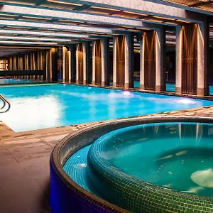 **** Hotel apartamentowy Gardens & Wellness Węgry